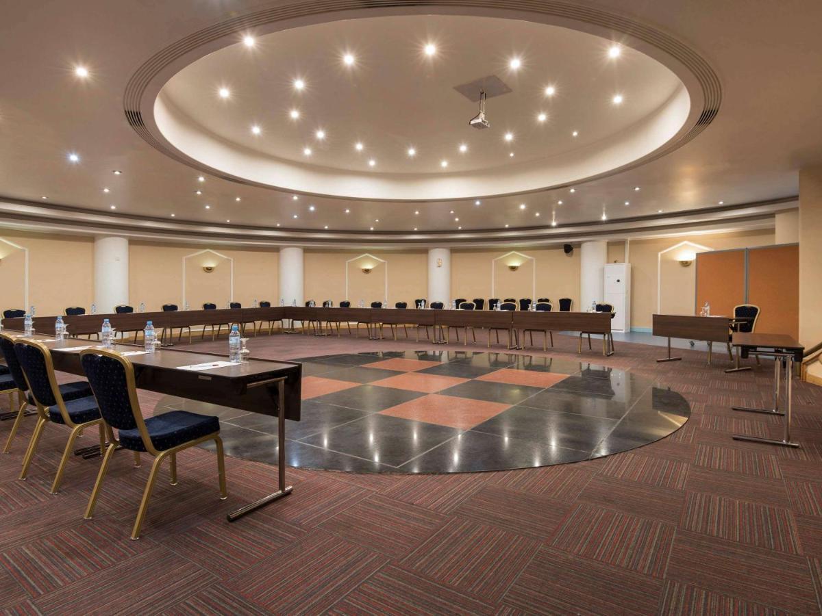 Hotel Mercure Alger Aéroport Dar el Beïda Esterno foto The Round Room
