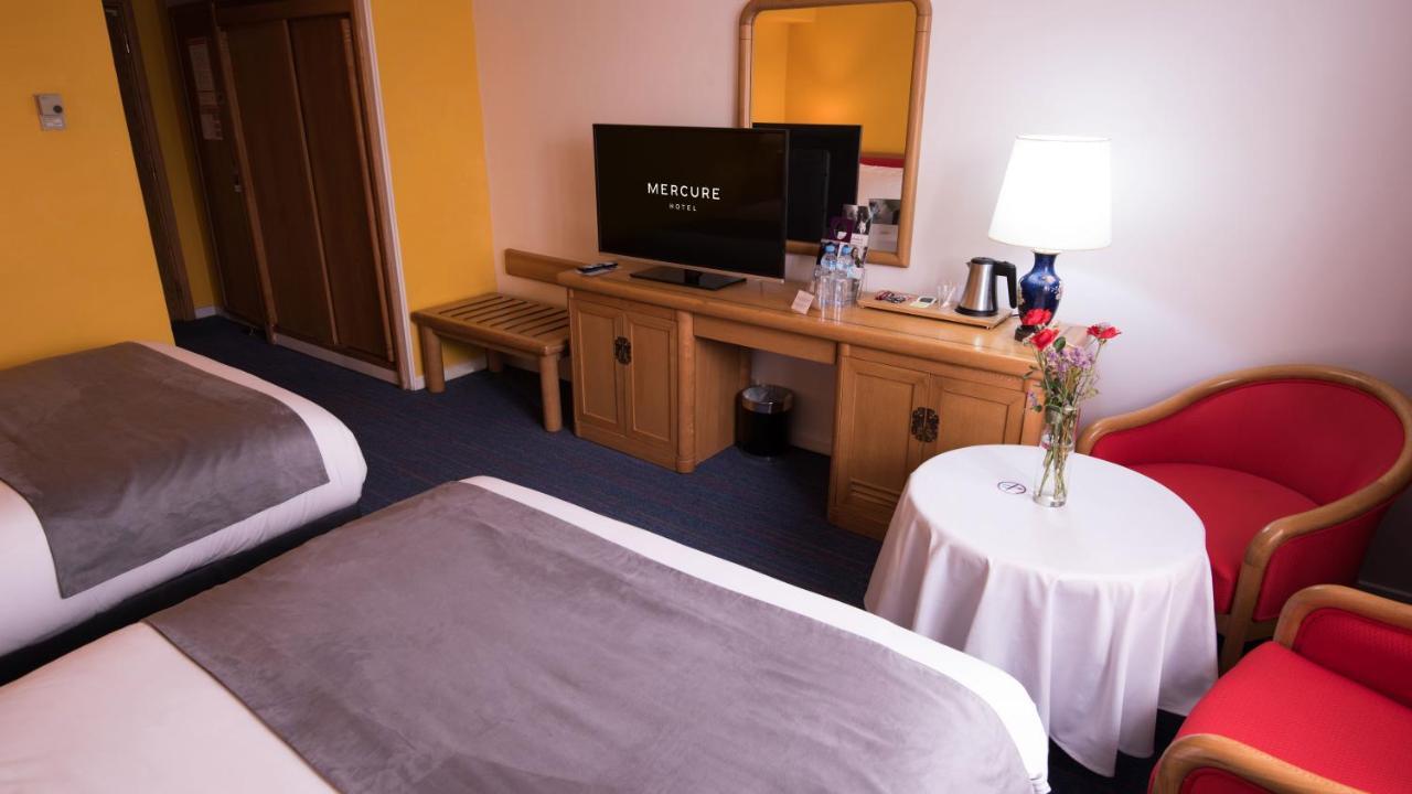 Hotel Mercure Alger Aéroport Dar el Beïda Esterno foto A room at Mercure Warszawa Airport